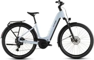 Cube Touring Hybrid One 600 Wh E-Bike Easy Entry 28" glacier'n'reflex 54 cm | Dienstrad-Leasing möglich