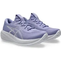 Asics GEL-CUMULUS 28 Laufschuh sportlicher Stil, leicht profiliertes Laufsohlenprofil, Schnürung