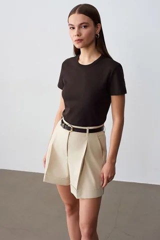 Damen T-Shirt mit rundem Halsausschnitt aus hochwertigem Material
