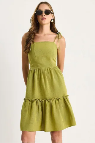 A-Linien Midi-Kleid mit quadratischem Ausschnitt und Bindungsdetail