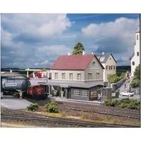 PIKO Modelleisenbahn-Set Piko H0 61820 H0 Bahnhof Burgstein