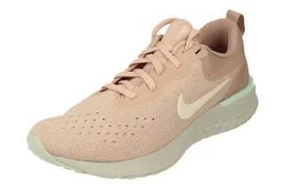Nike Frauen Odyssey React Beige Turnschuhe