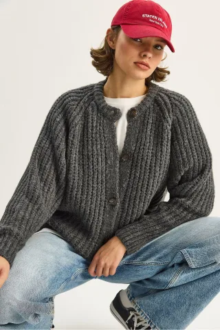 Strickjacke mit Knopfverschluss