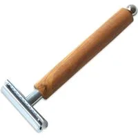 Olivenholz-erleben Rasierhobel Rasierhobel mit Griff "Watzmann" Luxury, 1-tlg., antibakterielle Wirkung, hygienischer als Kunststoff