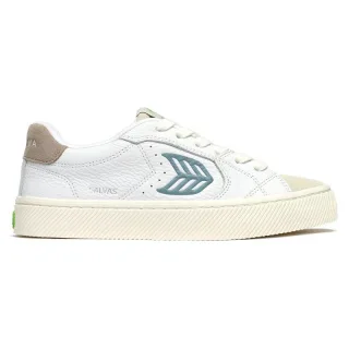 Cariuma Salvas Sneakers