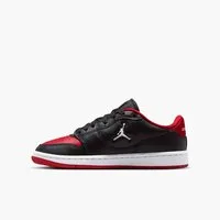 Jordan Jordan Court Connect Low Sneaker inspiriert vom Look des Air Jordan 1