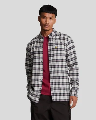 Lyle & Scott Kariertes Flanell-Langarmhemd in Marineblau