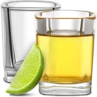Praknu Schnapsglas 12 Schnapsgläser Eckig aus Glas 6cl - Spülmaschinenfest - Standfest, 12-tlg., Glas, Spülmaschinenfest - Standfest dank dickem Boden - Pinneken, Pinnchen
