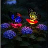 Online-Fuchs Gartenstecker mit 2 Schmetterlingen auf einer Blumenblüte mit LED-Solarbeleuchtung (wahlweise Warmweiß oder seichter Farbwechsel, 2er Set) süße Dekoration für Garten, Terrasse, Balkon und Blumentöpfe
