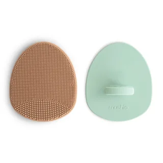 Mushie Silikon Milchschorf- / Kopfhautbürste, 2er Pack, Natural/Cambridge Blue