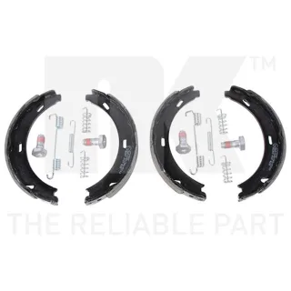 NK Bremsbackensatz hinten Chrysler Mercedes Porsche 2733868