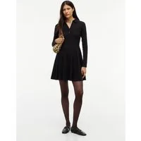 Tommy Jeans Polokleid TJW RIB FIT & FLARE POLO DRESS Baumwollmischung, figurbetont, gerippte Struktur, ausgestellte Form