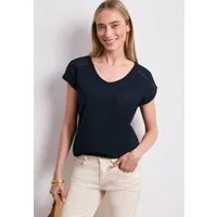 STREET ONE Kurzarmshirt Sommershirt mit V-Neck und Crochet-Details