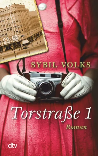 Torstraße 1: Roman (dtv Unterhaltung)