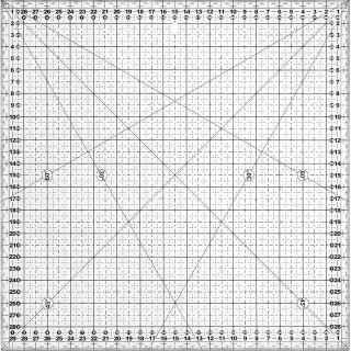 buttinette Rollschneider-Lineal, in cm-Einheit, Größe: 30 x 30 cm