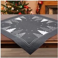 Delindo Lifestyle Mitteldecke Tannenbaum (1-tlg), Glattes Gewebe, bestickt