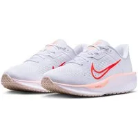 Nike WMNS QUEST 6 Laufschuh