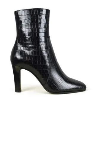 Saint Laurent Stiefeletten Jane Schwarz