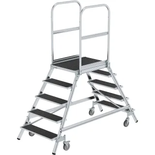 Munk Podesttreppe beids. begehbar mit Federrolle Korundbeschichtung R13 - 059205