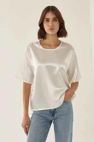 Satin Crew Neck Kurzarmbluse