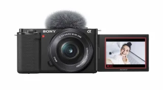 Sony ZV-E10 [24.2MP APS-C Sensor 3" LCD] schwarz inkl. Sony E 16-50mm 1:35-56 OSS PZ Objektiv