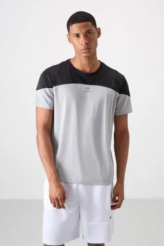 Herren T-Shirt mit Farbblockierung und Rundhalsausschnitt
