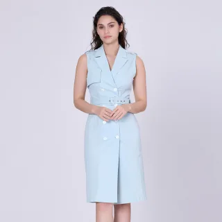Zweireihiges, ärmelloses Kleid im Trench-Stil