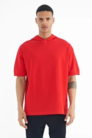 Übergröße Kapuzen-T-Shirt mit Zubehördetails