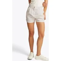 Tommy Jeans Chinoshorts TJW CLAIRE HR PLEATED SHORT mit Bundfalten, mit Logostickerei
