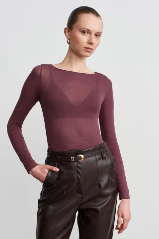 Schmale Passform Boot-Ausschnitt Langarm Strickbluse