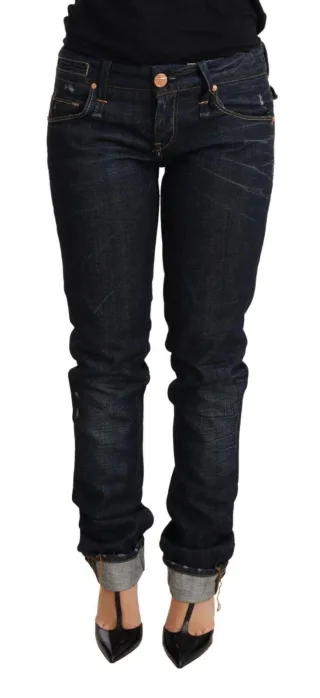 Acht Dunkelblaue Baumwoll-Slim-Fit-Jeans