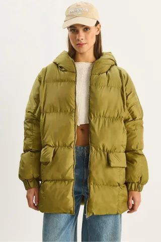 Kapuzensackjacke in Übergröße aus dickem Puffer-Material