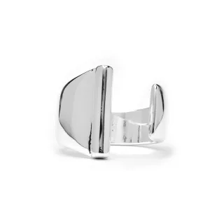 Luxenter Ring mit Silber-Finish – Alphabet