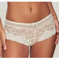 LASCANA Panty Romea aus dezent transparenter Spitze