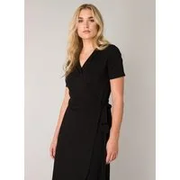 Base Level Wickelkleid Yvie In bequemer, elastischer Qualität