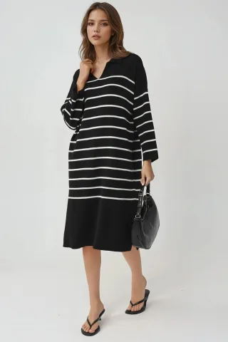 Gestreiftes V-Ausschnitt Midi-Strickkleid mit lockerer Passform und Schlitz