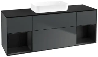 Schwarz
