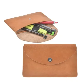 Sonnenleder Stiftetui Leder flach minimalistisch Hempel – naturbraun. Einzigartiger Handschmeichler mit edler Patina. Jetzt online entdecken!