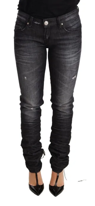 Acht Schwarz Gewaschene Baumwoll Niedrigbund Skinny Jeans