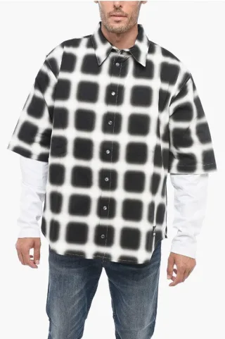 Baumwollhemd mit Druckknöpfen und BLURRED CHECK in Schwarz und Weiß