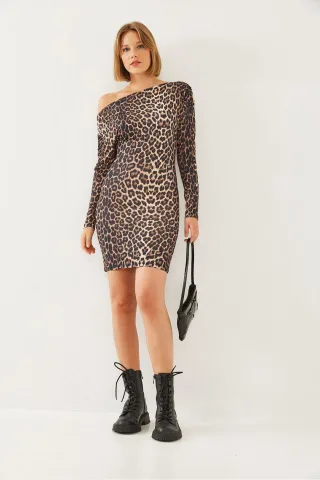 Asymmetrischer Kragen Leopardenmuster Minikleid