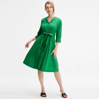 Minimalistisches Hemdblusenkleid aus Baumwolle mit geknotetem Gürtel