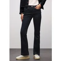 STREET ONE Bootcut-Jeans im modernen Rinsed Look, mit Stretch