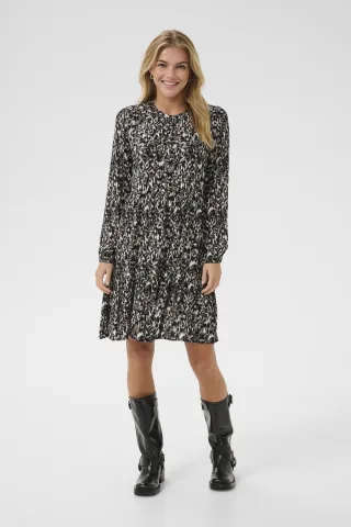 Kleid Regular fit black