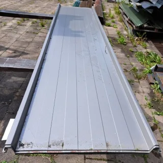Trapezblech Stehfalzoptik 33/500 | Aluminium | 2,50 m Länge | Graualuminium ( RAL 9007 )