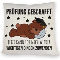 speecheese Dekokissen Schlafender Bär mit Doktorhut Kissen mit Spruch Prüfung bestanden