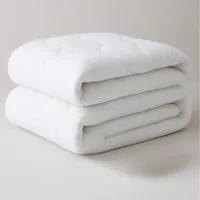EVAN BROWNS Microfaserbettdecke für den Sommer - dünne, atmungsaktive Decke - Steppdecke, Füllung: Polyester, Sommerdecke 135x200 cm leichte Bettdecke für Allergiker waschbar
