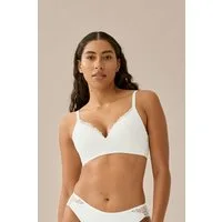 Naturana Bügelloser BH The Friday (1-tlg) mit Spitze, feminin, bequem, weich, ohne Bügel, verstellbare Träger