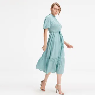 Freizeitkleid mit gestuften Rüschen