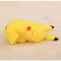 Stelby LED Tischleuchte Pokemon Pikachu Tischlampe LED mit Geschenkbox, verschiedene Optionen